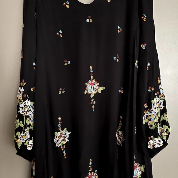 Free People Oxford Embroidered Mini Dress Black Sz Large Floral Embroidery Boho - Picture 7 of 15